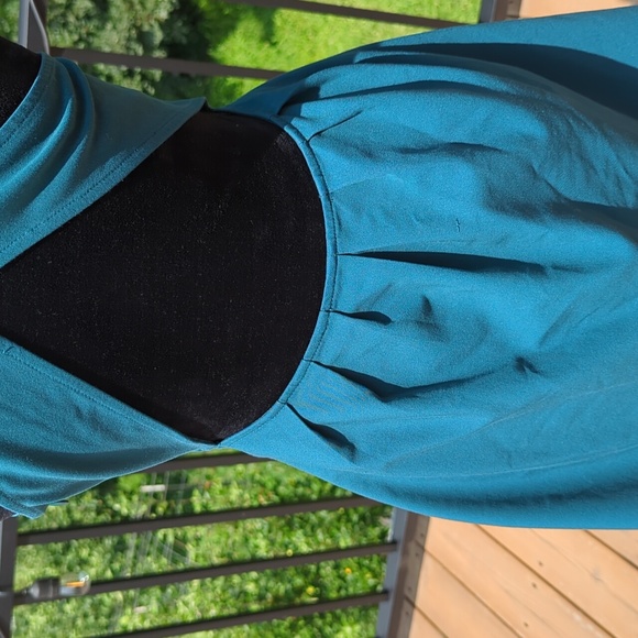 Forest Green Dress - Picture 4 of 6